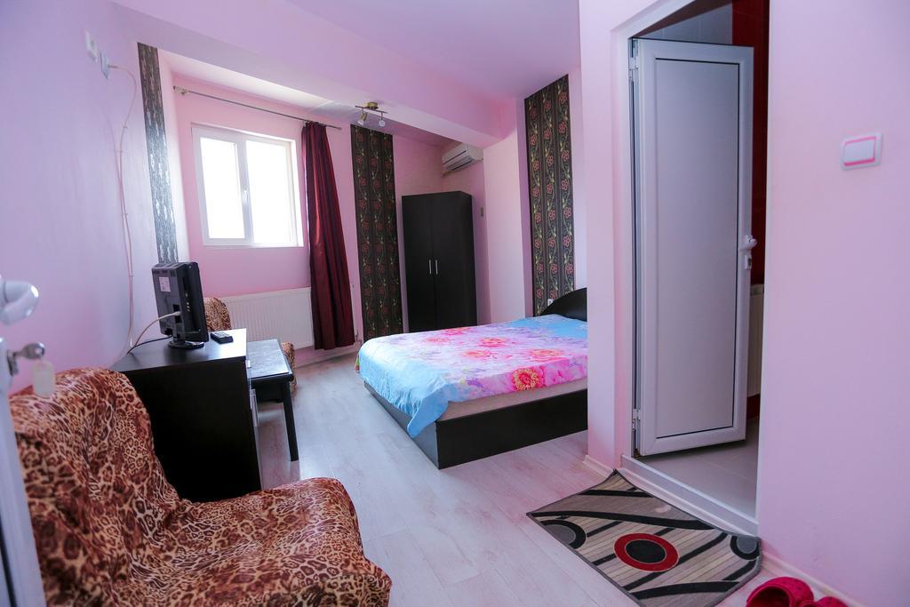 Hostel Shatrata Bogomilovo ภายนอก รูปภาพ