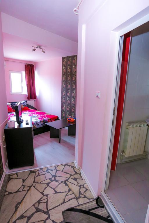 Hostel Shatrata Bogomilovo ภายนอก รูปภาพ