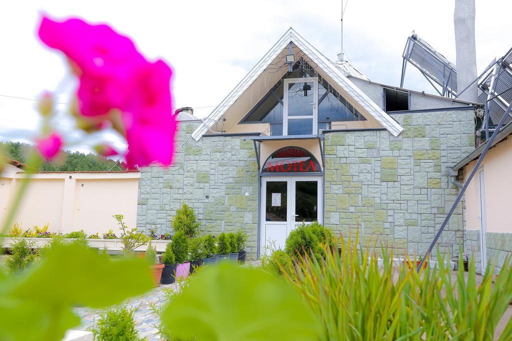 Hostel Shatrata Bogomilovo ภายนอก รูปภาพ